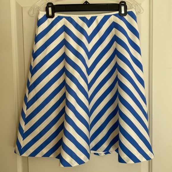 Talbots cotton a-line cream blue chevron lined skirt size 4 Petite - Picture 1 of 8